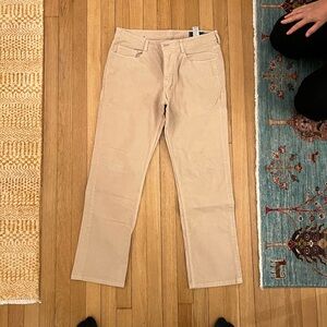 Vineyard Vines Men’s Corduroy in Tan